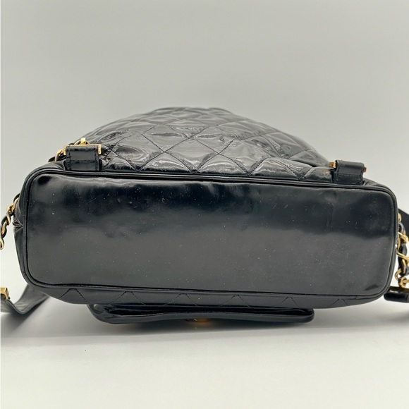 CHANEL VINTAGE PATENT LEATHER BACKPACK 24K GHW - Picture 5 of 16